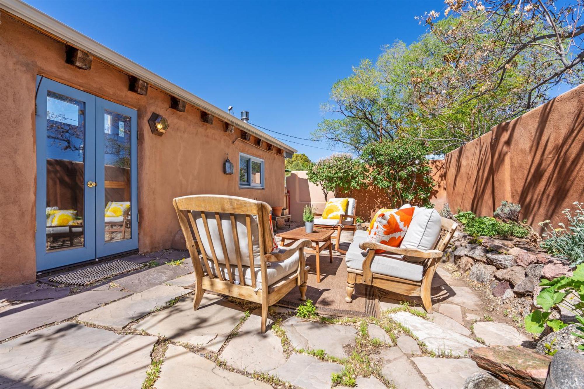 Heart Of Santa Fe - Adorable Hideaway - King And Queen - Walk To Everything - Fireplace - Ac Exterior photo